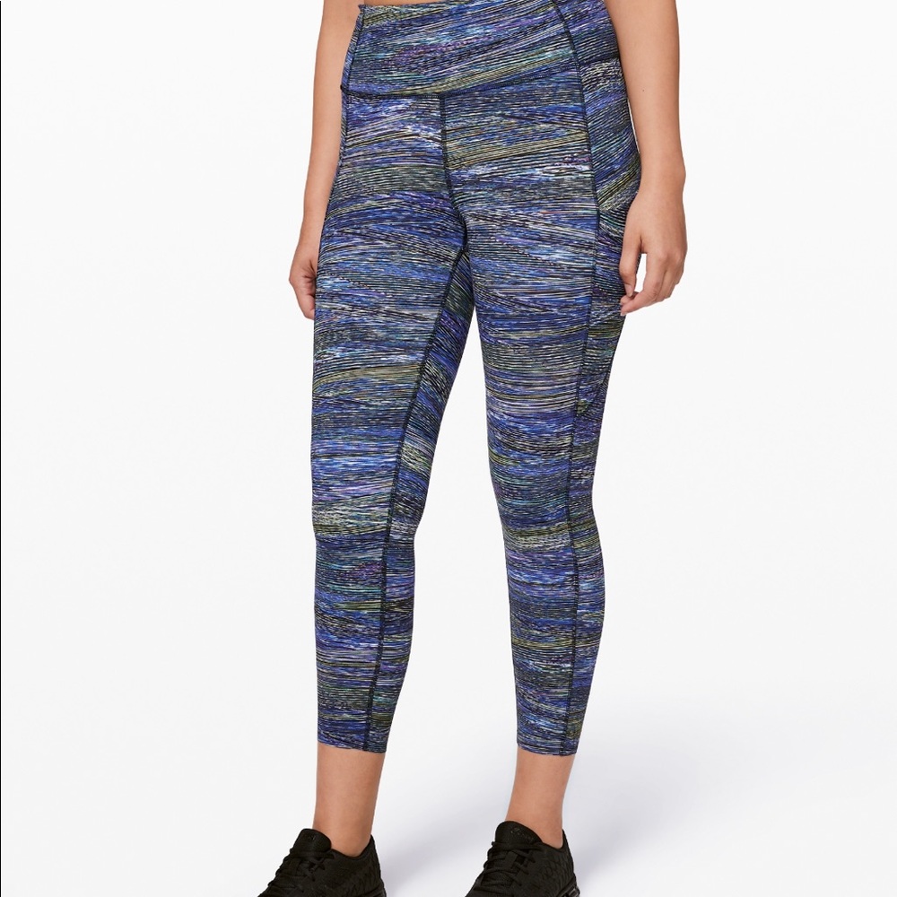 Lululemon fast and free HR 25 size 8